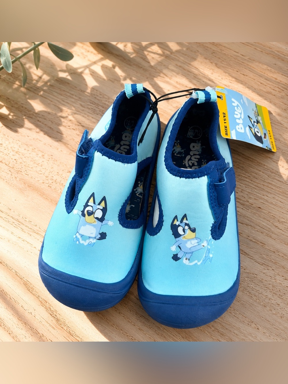 Bluey Toddler Water Shoes Aqua Blue Hook & Loop Swim Shoes Size 11/12 NWT